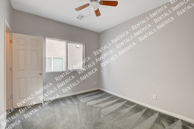 Photo - 8271 Southern Cross Ave