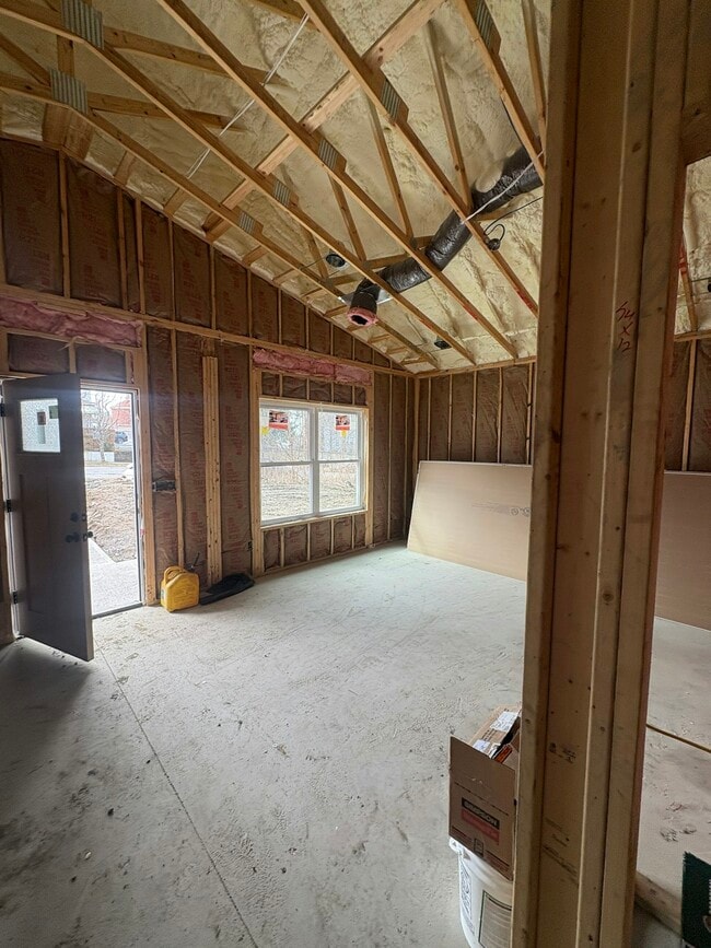 Photo - 617 E Locust St