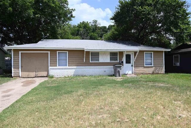 Building Photo - 1421 Harris Ln Rental