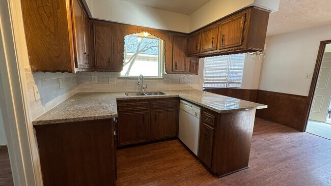 Photo - 9207 Portal Dr