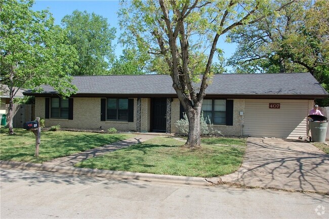 Building Photo - 407 W Brookside Dr Rental