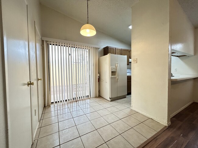 Photo - 139 N Troy Ave