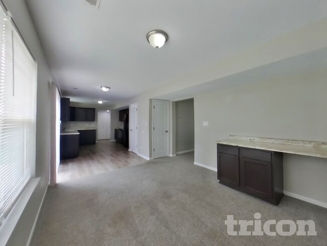 Photo - 1582 Tulip Ct