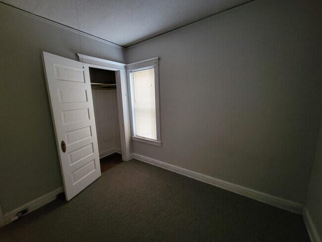 Photo - 929/931 e 6th st Unit 1