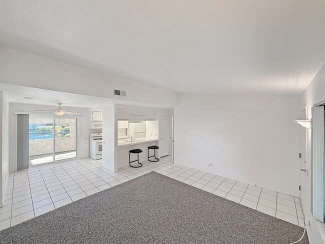 Photo - 63 Lakeview Cir