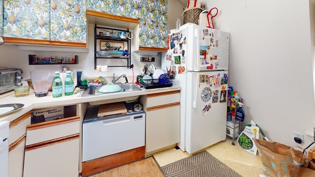 Photo - 12 Lyman St Unidad 3