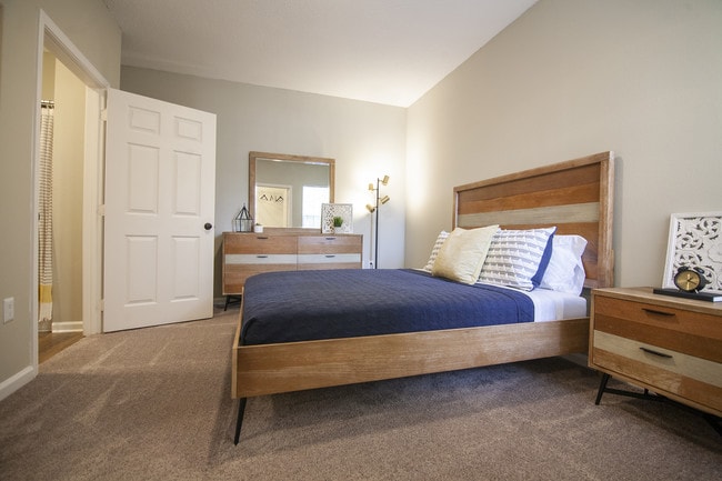 Photo - Nantucket Cove Apartments