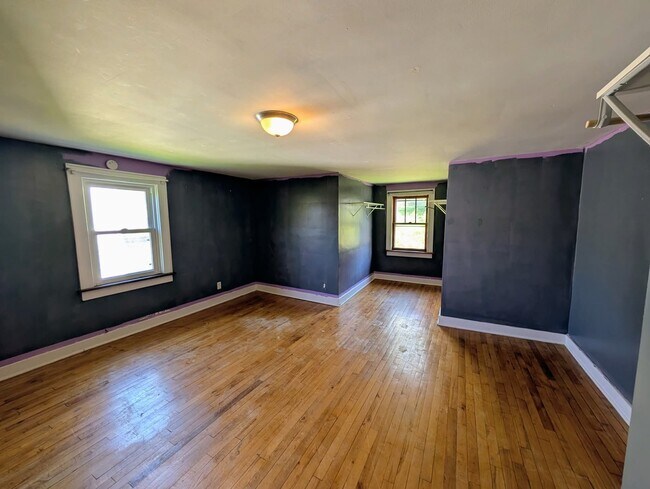 Photo - 405 W Green St