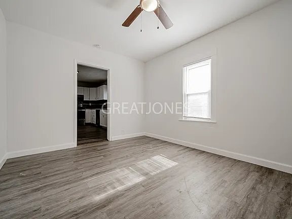 Photo - 3232 Dix Ave