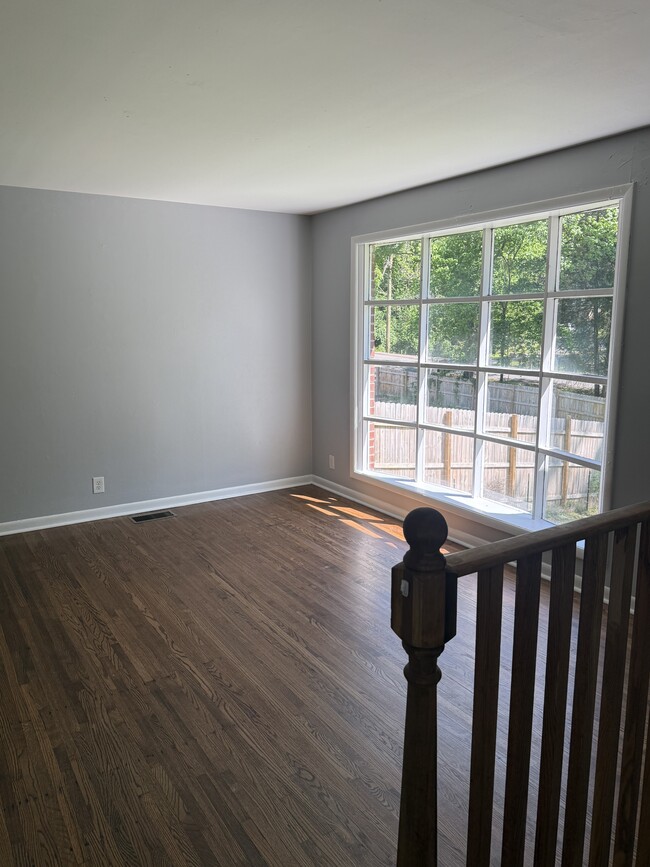 Photo - 317 Melvin Jones Dr