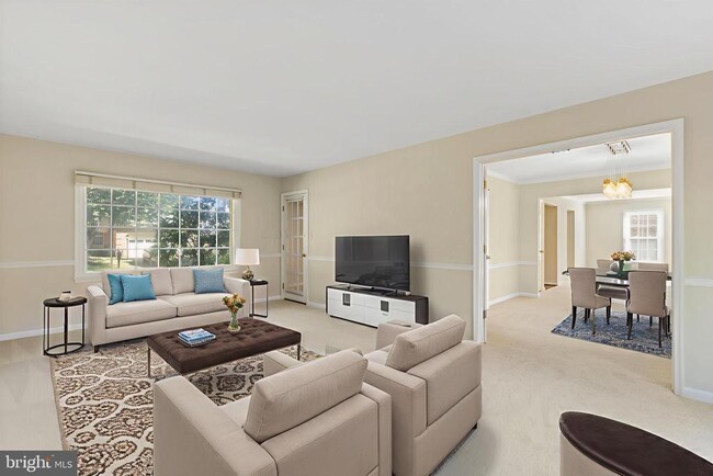 Photo - 208 Bristol Downs Dr