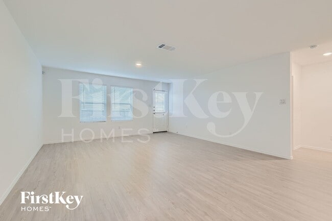 Photo - 3945 Far Horizon