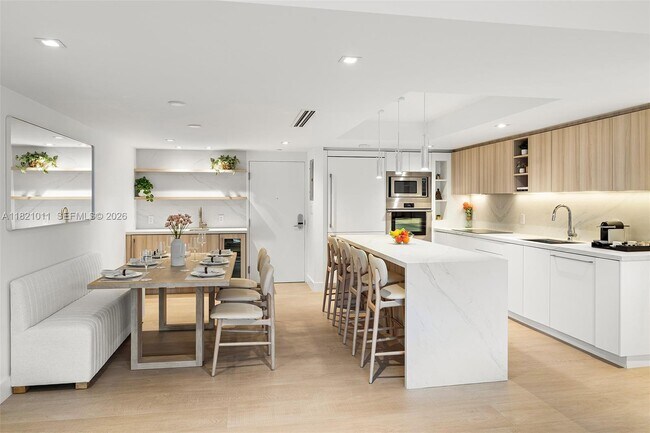 Photo - 2301 Collins Ave Unidad 630