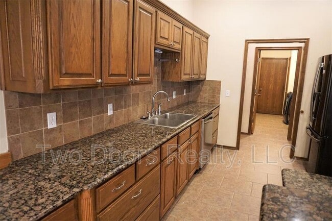 Photo - 9601 Crooked Creek Ln