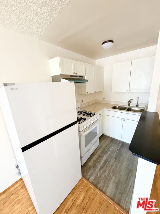 Photo - 815 S Ardmore Ave Unidad 201