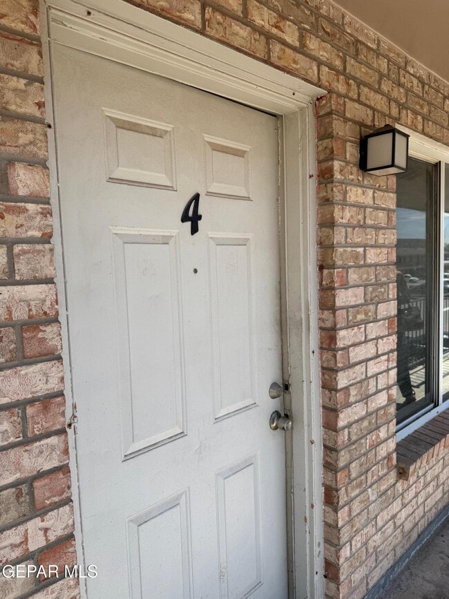 Photo - 8507 Alameda Ave Unit 3