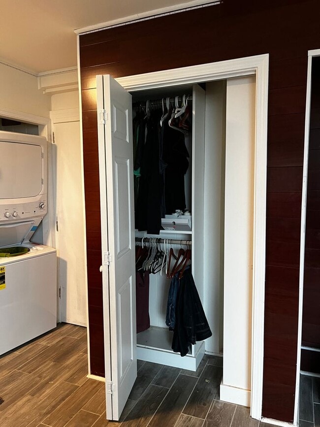 Photo - Kalihi Valley Modern Ohana Unit