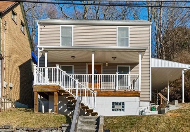 Building Photo - 635 Valley St