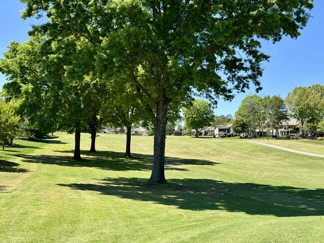 Photo - 320 Tigitsi Way