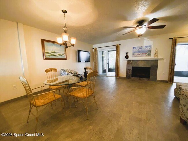 Photo - 403 Hayes Ave