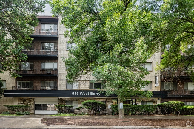 Primario - 515 W. Barry