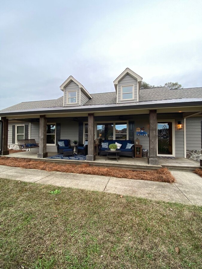 A beautiful home in Loganville, GA. - A beautiful home in Loganville, GA.