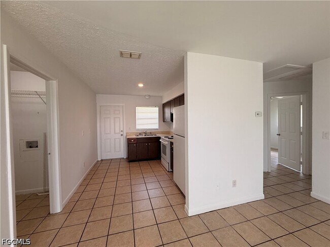 Photo - 711 Gordon Ave S