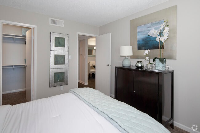 Model - 2BR, 2BA - 928SF - Second Bedroom Angle 2