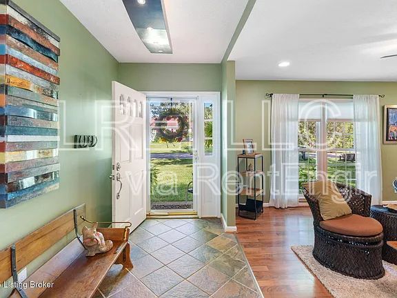 Photo - 12100 Maplewood Rd