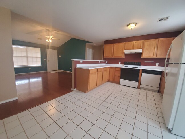 Photo - (3) Bed/(2) Bath NE Norman! Avail Early February!