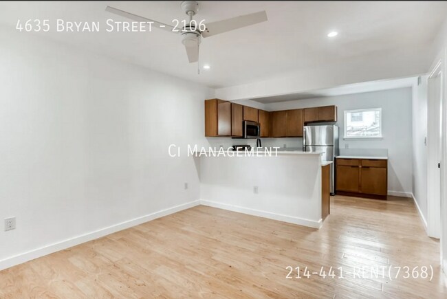 Photo - 4635 Bryan St Unidad 2106