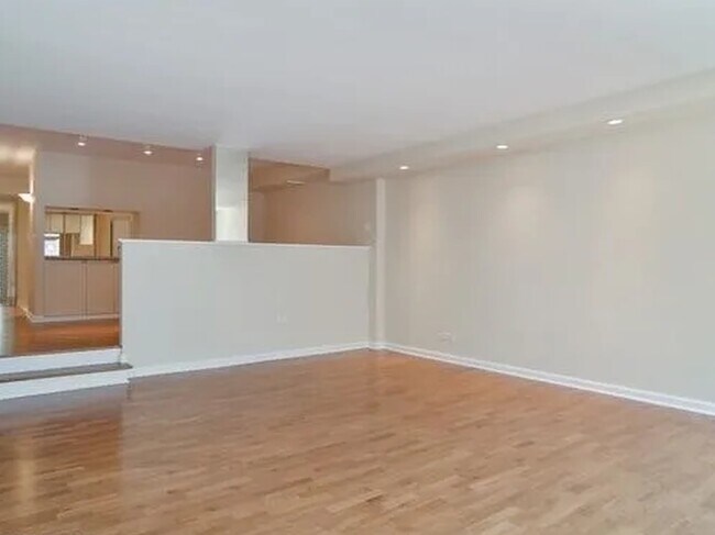Photo - 230 E Ontario St Unit 802