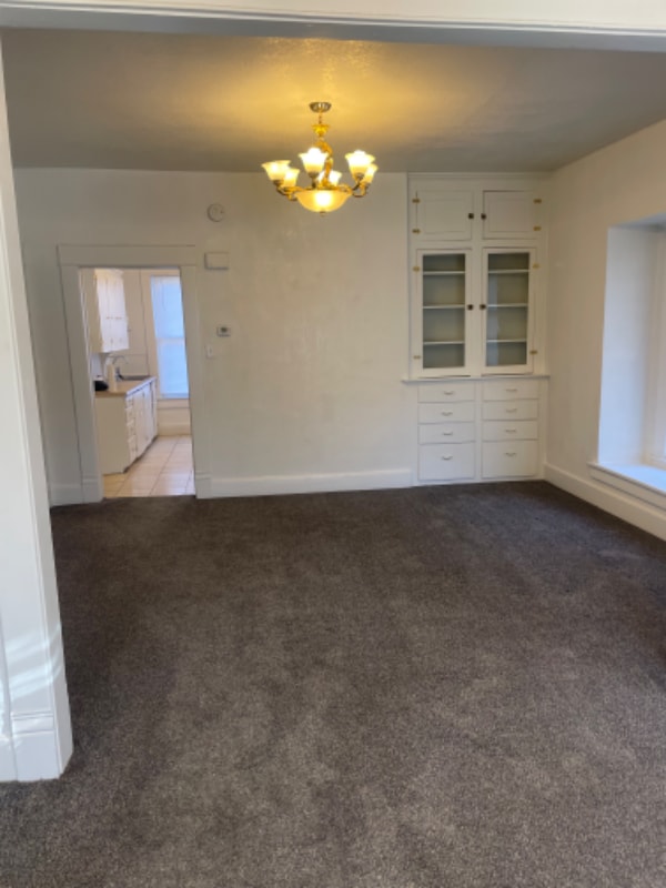 Photo - 322 Broadway St