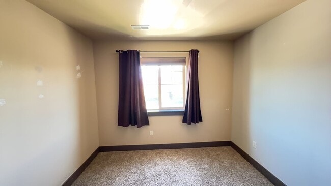 Photo - 1903 Buckrake Ave