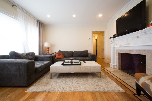 Photo - 37 Beaconsfield Rd Unit 1