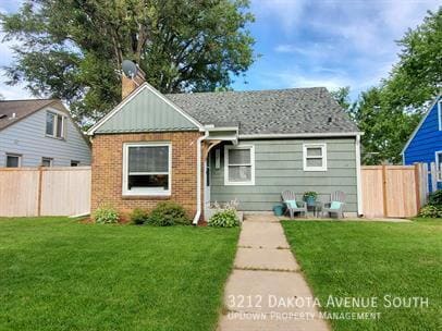 Photo - 3212 Dakota Ave S