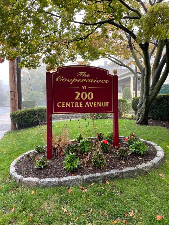 Photo - 200 Centre Ave Unit 1H