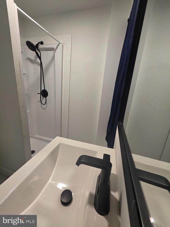 Photo - 128 N 11th St
