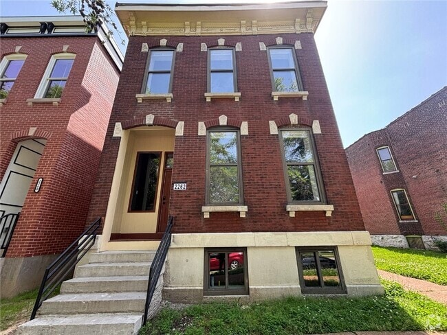 Building Photo - 2262 S Jefferson Ave Rental