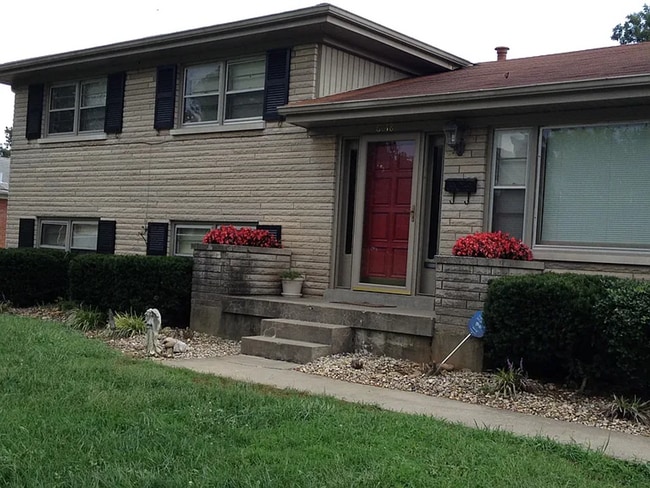 Photo - 3 BR/2.5BA | Newly Renovated Single Family Home | 1-Car Garage Parking | In Louisville!