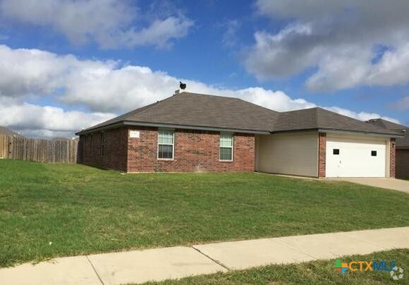 Building Photo - 3901 John Haedge Dr Rental