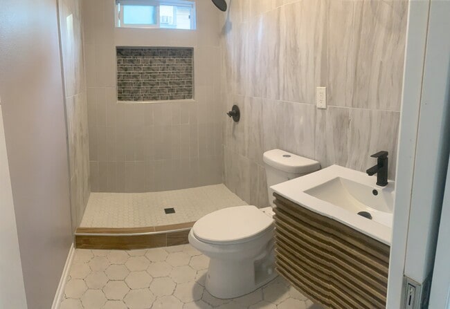 full bathroom