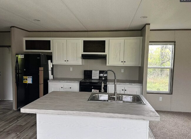 Photo - 4 bed 2 bath - Beautiful home