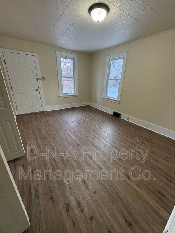 Photo - 114 Knight St