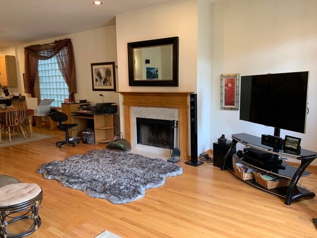 Photo - 628 W Wrightwood Ave Unit 3E