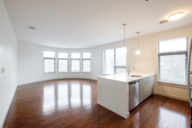 Photo - 516 Harvard St Unit 200