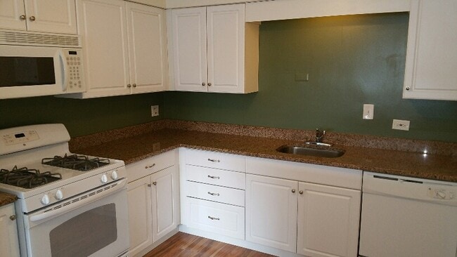 Photo - 800 Custer Ave Unit 2B