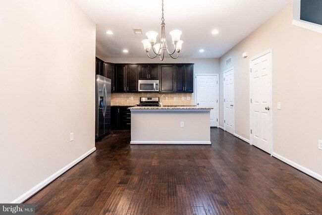 Photo - 42769 Keiller Terrace