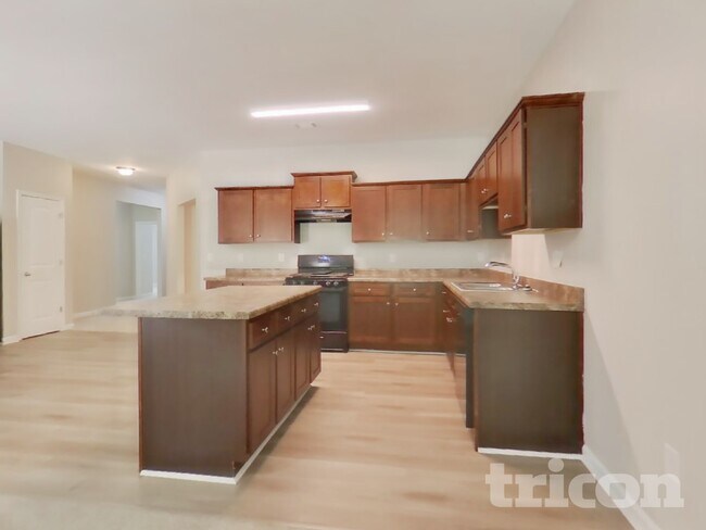 Photo - 338 Brookwood Crossing