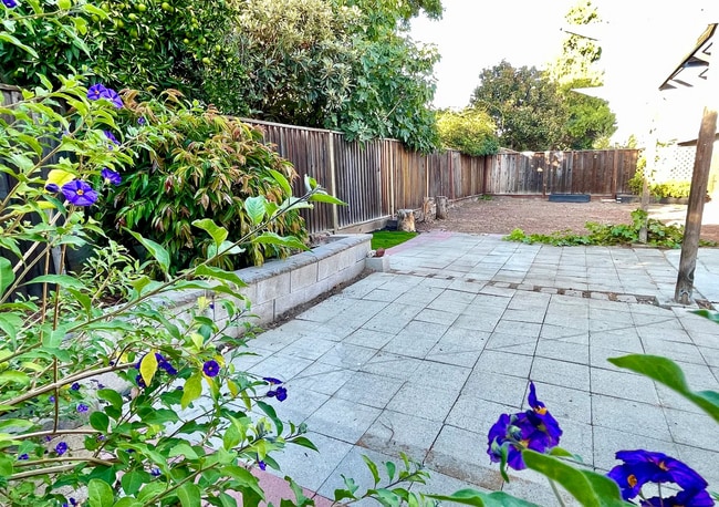 Photo - 2365 Fallingtree Dr